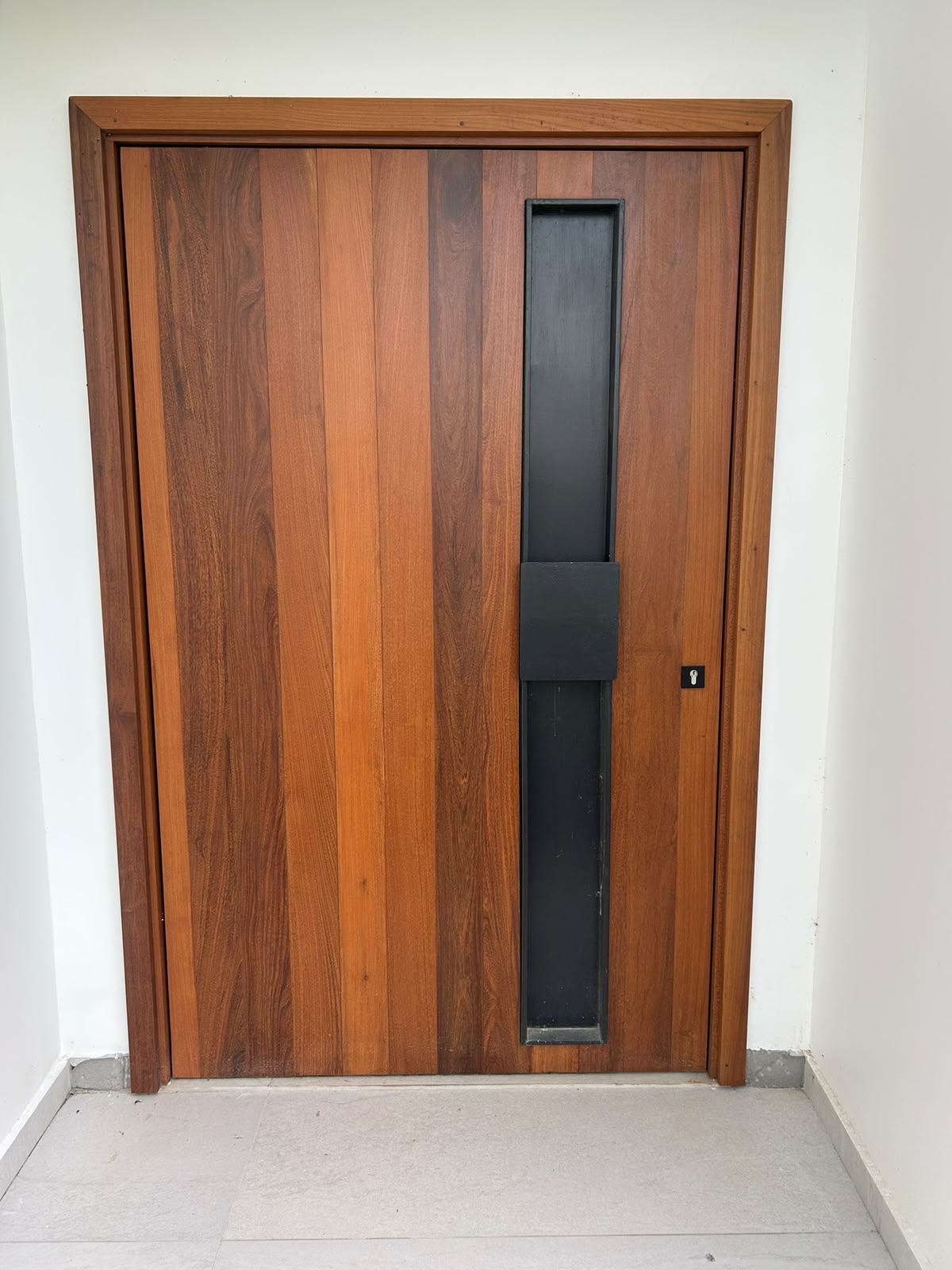 Massieve houten voordeur